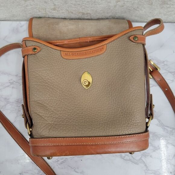 Dooney & Bourke Vintage Calvary Spectator Tan Brown Pebble Leather Crossbody Bag - Picture 9 of 16